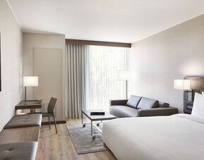 AC Hotel by Marriott Phoenix Biltmore