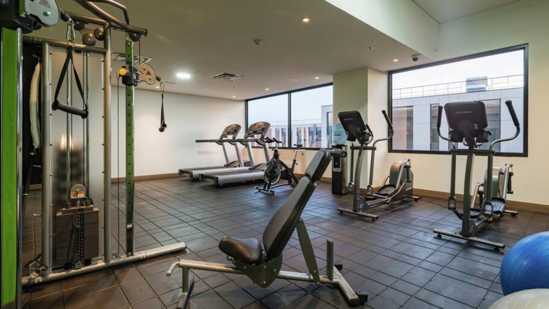 Fitness center at the Hampton by Hilton Bogota Airport.