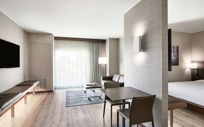 AC Hotel by Marriott Phoenix Biltmore