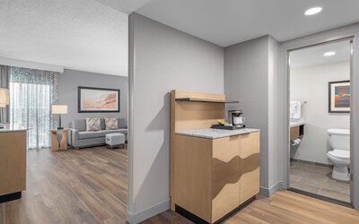 DoubleTree by Hilton Phoenix Midtown