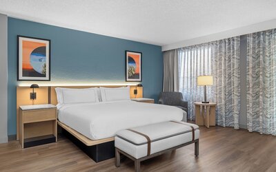 DoubleTree by Hilton Phoenix Midtown