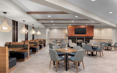 DoubleTree by Hilton Phoenix Midtown