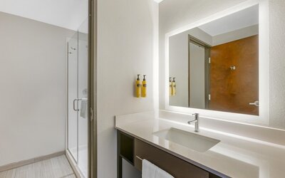 Standard Room, 2 Queen Beds, Non Smoking, Refrigerator & Microwave