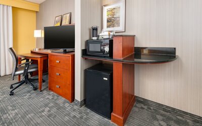 Courtyard by Marriott Phoenix North/Happy Valley