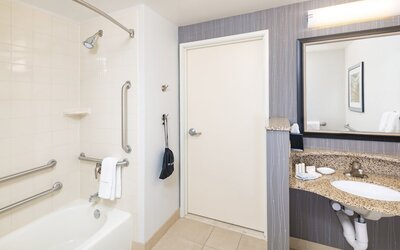 Courtyard by Marriott Phoenix North/Happy Valley