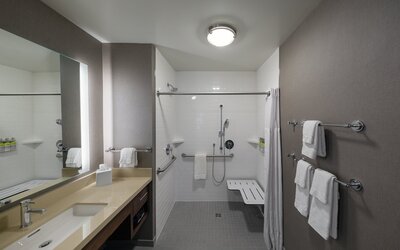 Staybridge Suites Phoenix - Biltmore Area by IHG