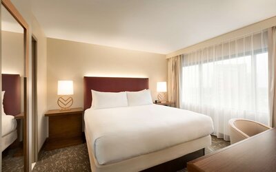 Embassy Suites by Hilton Phoenix Downtown North
