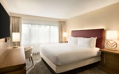 Embassy Suites by Hilton Phoenix Downtown North