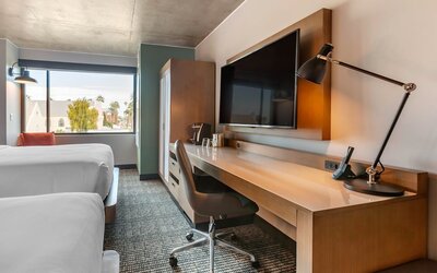 Cambria Hotel Downtown Phoenix Convention Center