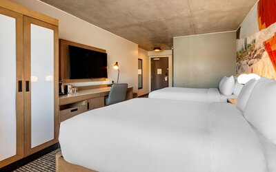 Cambria Hotel Downtown Phoenix Convention Center