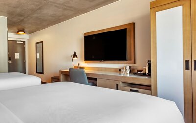 Cambria Hotel Downtown Phoenix Convention Center