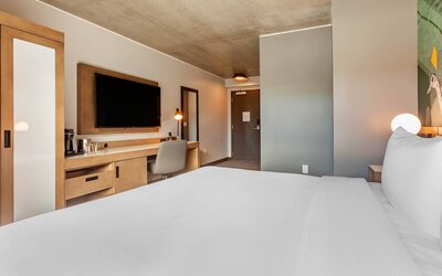 Cambria Hotel Downtown Phoenix Convention Center