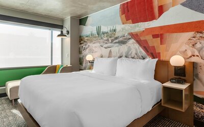 Cambria Hotel Downtown Phoenix Convention Center