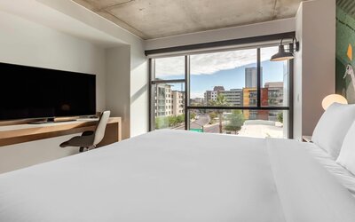 Cambria Hotel Downtown Phoenix Convention Center