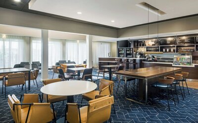 Courtyard Phoenix North by Marriott