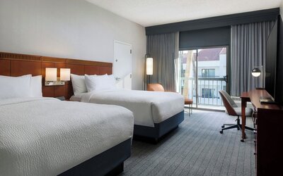 Courtyard Phoenix North by Marriott