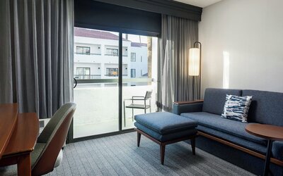 Courtyard Phoenix North by Marriott