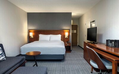 Courtyard Phoenix North by Marriott
