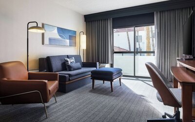 Courtyard Phoenix North by Marriott