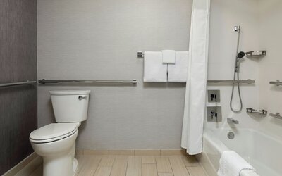 Courtyard Phoenix North by Marriott