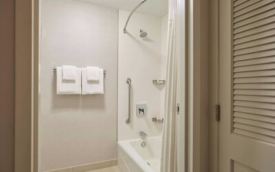 Courtyard Phoenix North by Marriott
