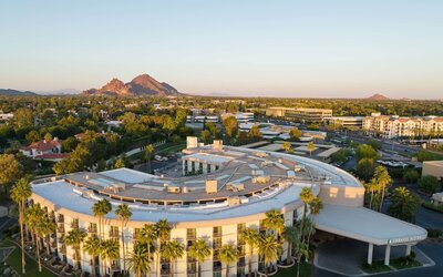 Embassy Suites by Hilton Phoenix Biltmore