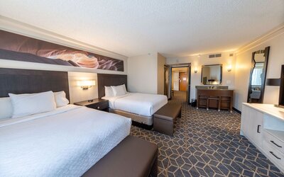 Embassy Suites by Hilton Phoenix Biltmore