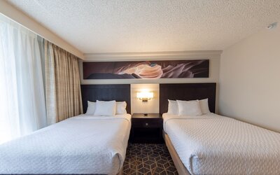 Embassy Suites by Hilton Phoenix Biltmore