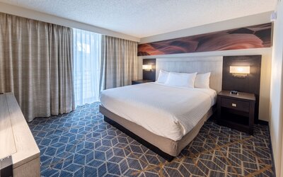 Embassy Suites by Hilton Phoenix Biltmore
