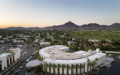 Embassy Suites by Hilton Phoenix Biltmore