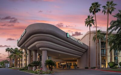 Embassy Suites by Hilton Phoenix Biltmore