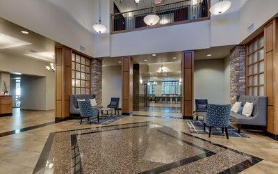 Drury Inn & Suites Phoenix Happy Valley
