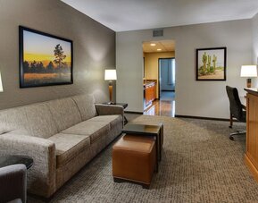 Drury Inn & Suites Phoenix Happy Valley
