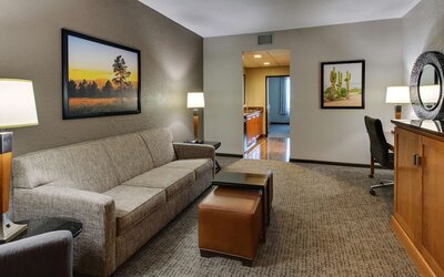 Drury Inn & Suites Phoenix Happy Valley