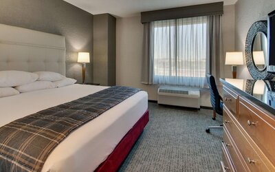 Drury Inn & Suites Phoenix Happy Valley