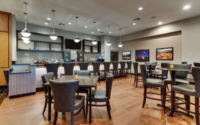 Drury Inn & Suites Phoenix Happy Valley