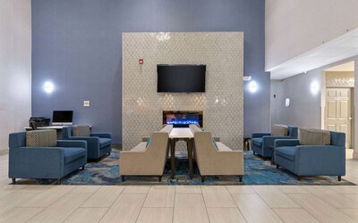 La Quinta Inn & Suites by Wyndham Phoenix I-10 West
