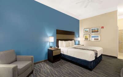 La Quinta Inn & Suites by Wyndham Phoenix I-10 West