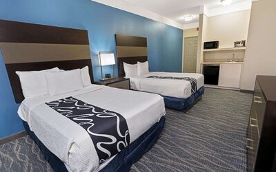 La Quinta Inn & Suites by Wyndham Phoenix I-10 West