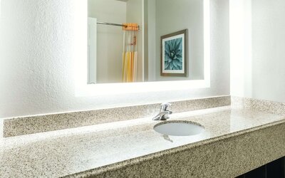 La Quinta Inn & Suites by Wyndham Phoenix I-10 West