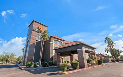 La Quinta Inn & Suites by Wyndham Phoenix I-10 West