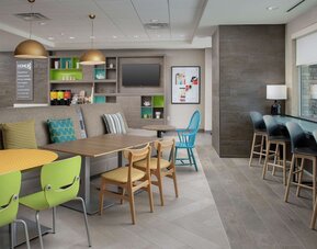 Home2 Suites by Hilton Phoenix Airport South