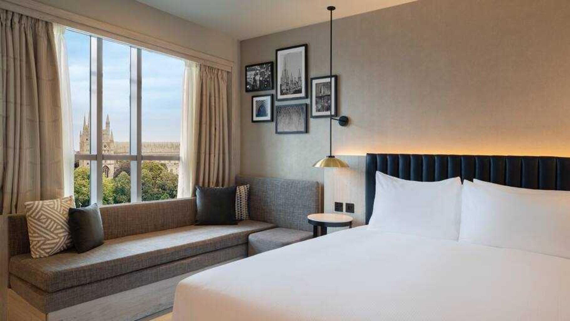 King bedroom at the Hilton Garden Inn Peterborough City Centre.