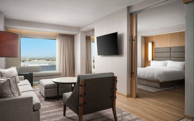 AC Hotel by Marriott Phoenix Downtown