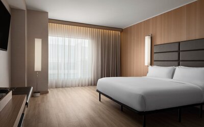 AC Hotel by Marriott Phoenix Downtown