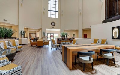 Drury Inn & Suites Phoenix Airport