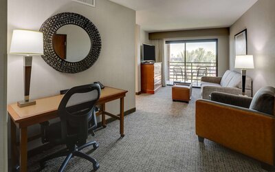 Drury Inn & Suites Phoenix Airport