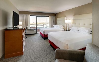 Drury Inn & Suites Phoenix Airport