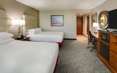 Drury Inn & Suites Phoenix Airport