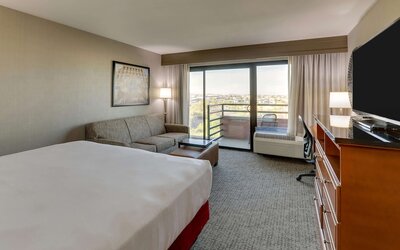 Drury Inn & Suites Phoenix Airport